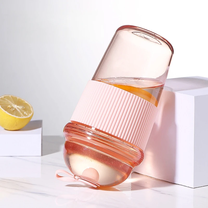 Gobelet à paille de 630 ml ave - Training Cup Straw avis et prix